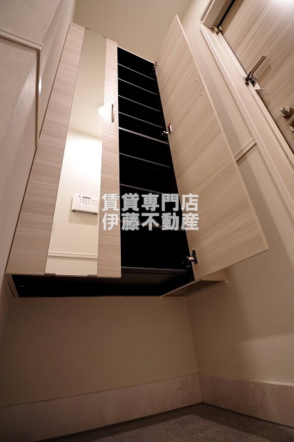 アリヴィオのその他|シューズボックス