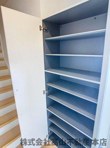 グランド　ヒルズ　Ⅰの収納