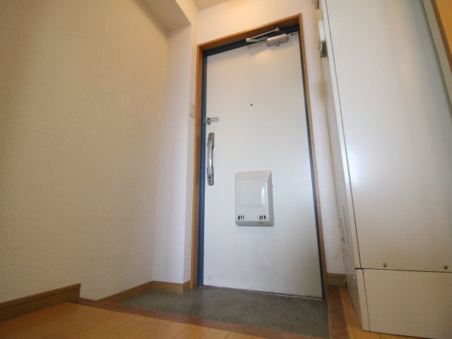 アースヒルズの玄関|きれいな玄関です