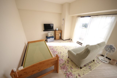 【居間・リビング】 | ロイヤルリゾート琵琶湖　