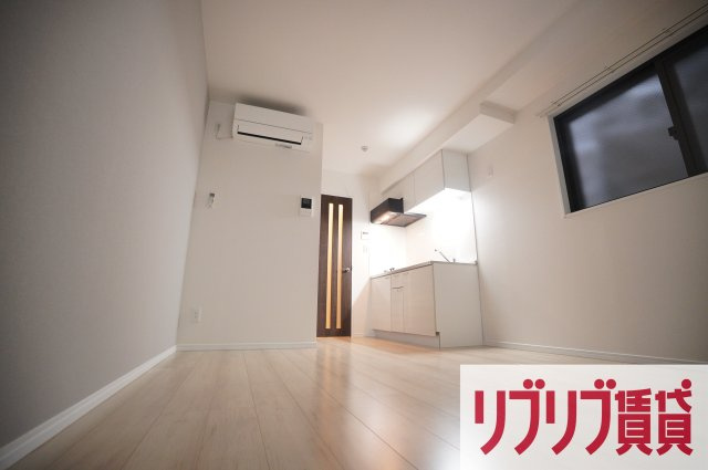 テリアズ港町の居間・リビング