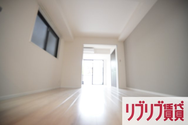 テリアズ港町の居間・リビング