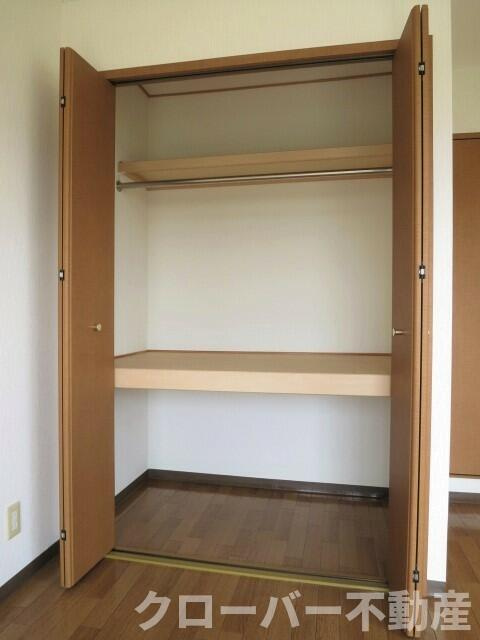 ハイネス郡家の収納