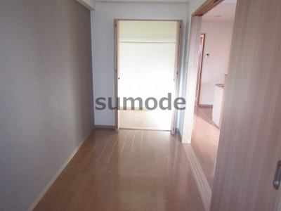 【寝室】 | フローリッシュ茨木 | 別部屋写真