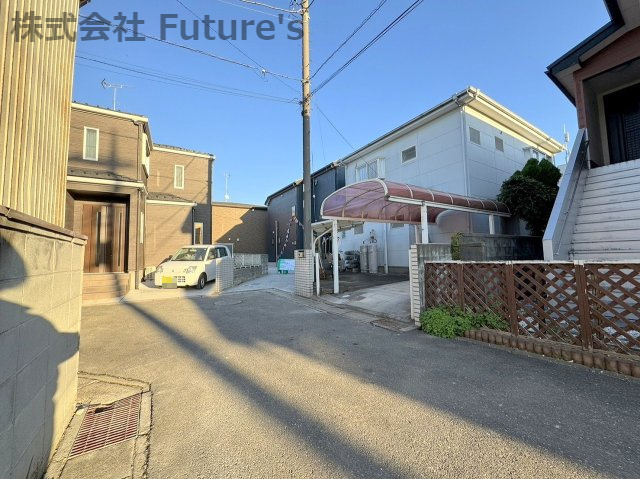 三郷市彦糸1丁目　新築戸建　全1棟の前面道路含む現地写真|前面道路含む現地写真です。