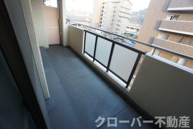 アーバンハイツ大橋のバルコニー