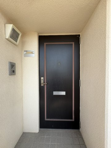 アーバンハイツ大橋の玄関