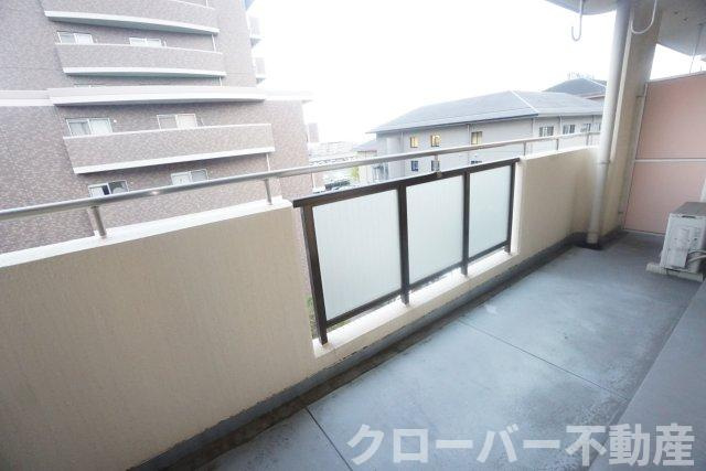 アーバンハイツ大橋のバルコニー