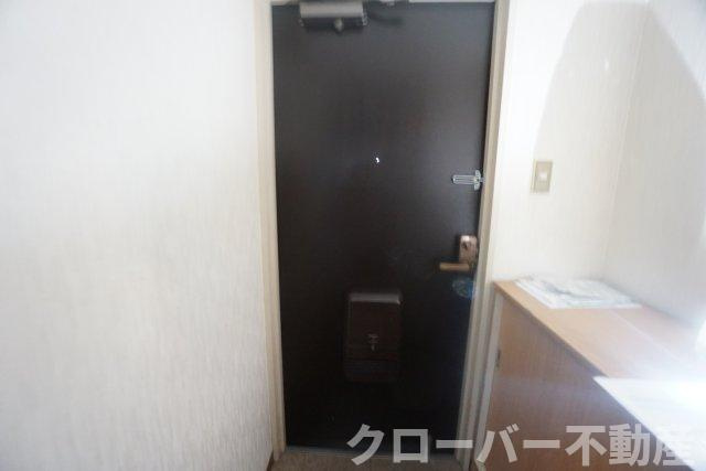 アーバンハイツ大橋の玄関