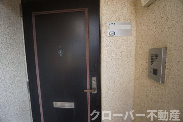 アーバンハイツ大橋の玄関