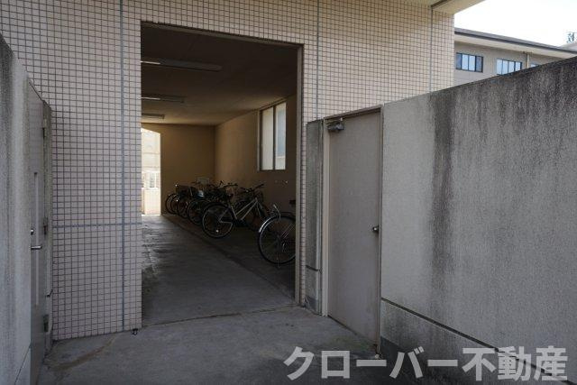 アーバンハイツ大橋のエントランス