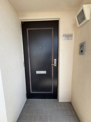 アーバンハイツ大橋の玄関