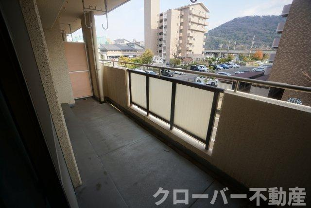 アーバンハイツ大橋のバルコニー
