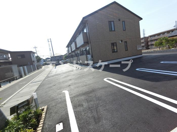 サイレントの駐車場|高崎、前橋、伊勢崎エリアのお部屋探しはエンドスケープまで！お客様の理想お聞かせ下さい♪