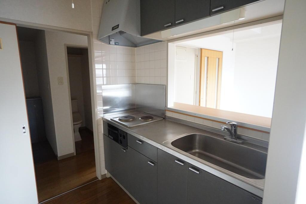 Uマンションのキッチン