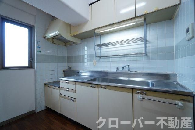 五福マンションのキッチン