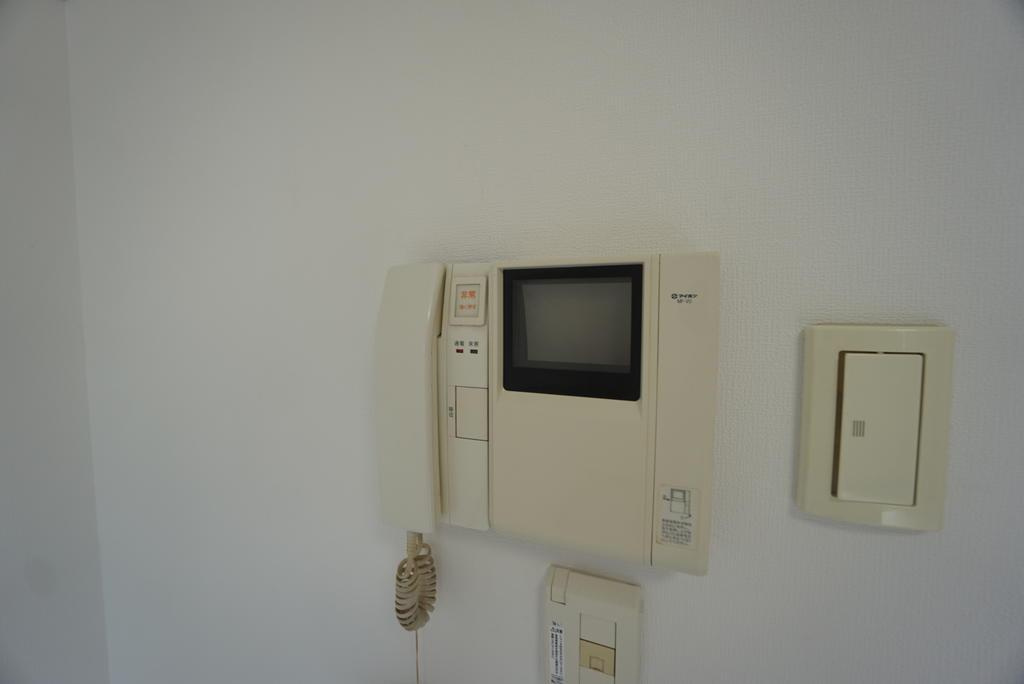 アルファビルのセキュリティ