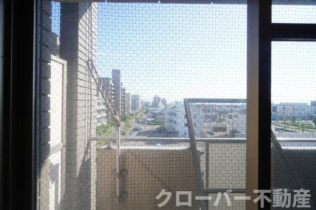 アルファビルの展望
