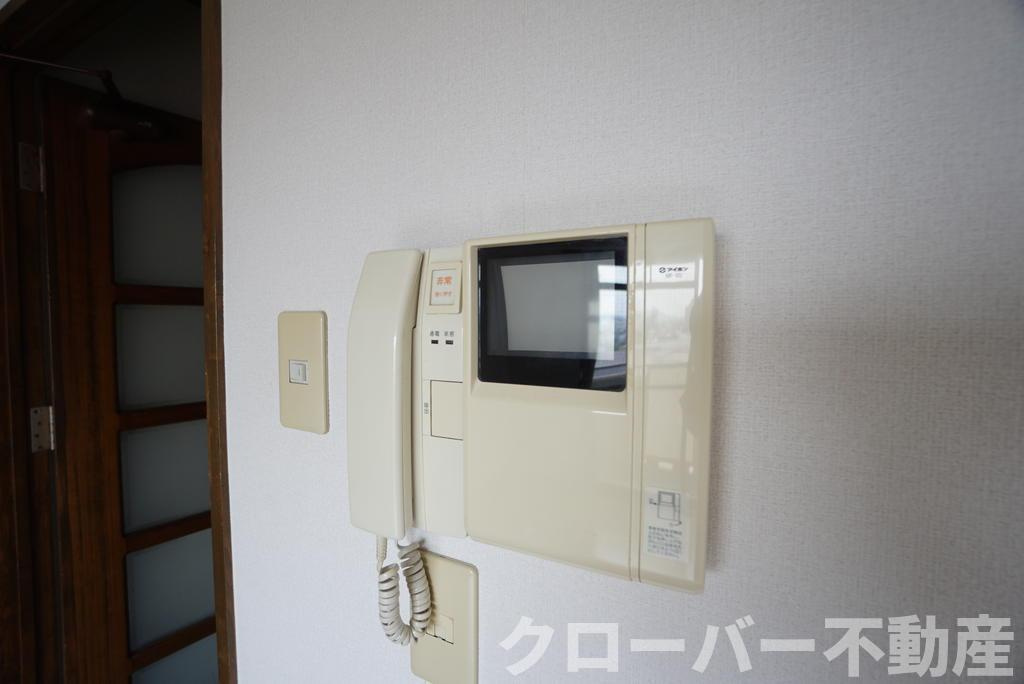 アルファビルのセキュリティ