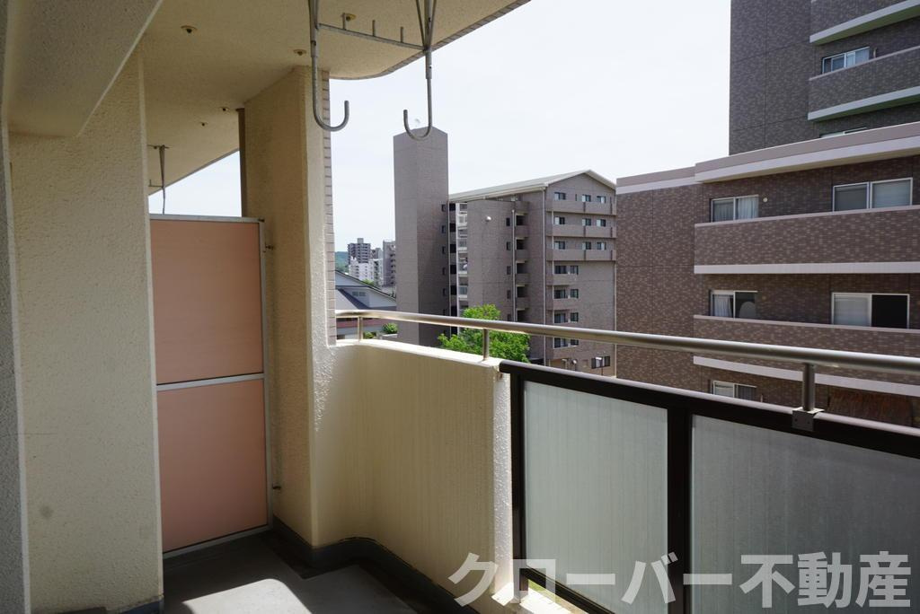 アーバンハイツ大橋のバルコニー
