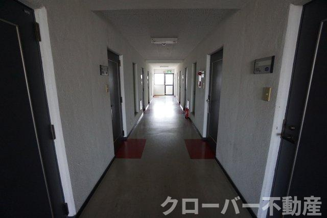 樟ハイツのロビー