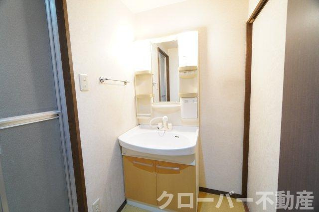 第3五福マンションの独立洗面台