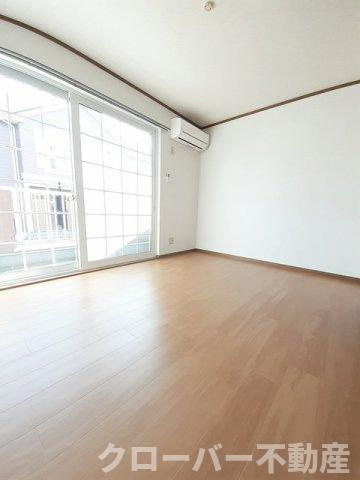 エターナル・パレスＢの居間・リビング