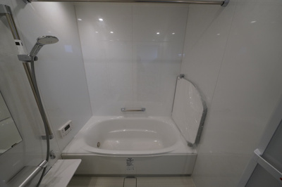 【浴室】 | 〈玉島上成1号棟〉水廻り集中設計の新築建売一戸建て