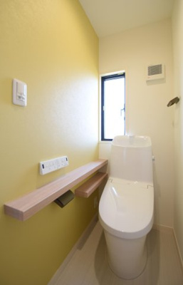 【トイレ】 | 〈玉島上成1号棟〉水廻り集中設計の新築建売一戸建て | ２階トイレ