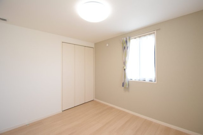 【洋室】 | 〈玉島上成1号棟〉水廻り集中設計の新築建売一戸建て