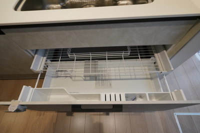 【キッチン】 | 〈玉島上成1号棟〉水廻り集中設計の新築建売一戸建て | 収納もスッキリできそうです