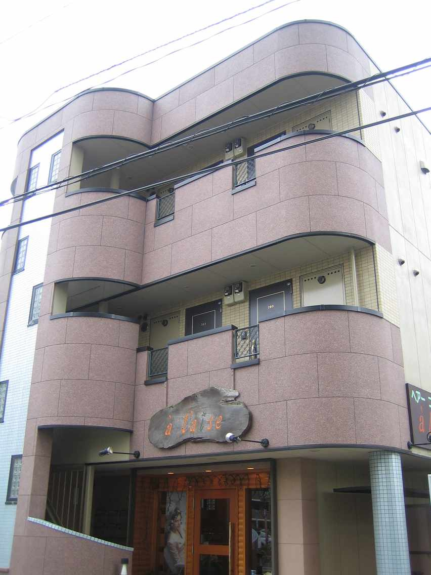 クレセントヴィラ