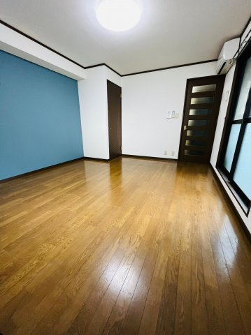 仲介手数料0！！アトレ浄心の居間・リビング