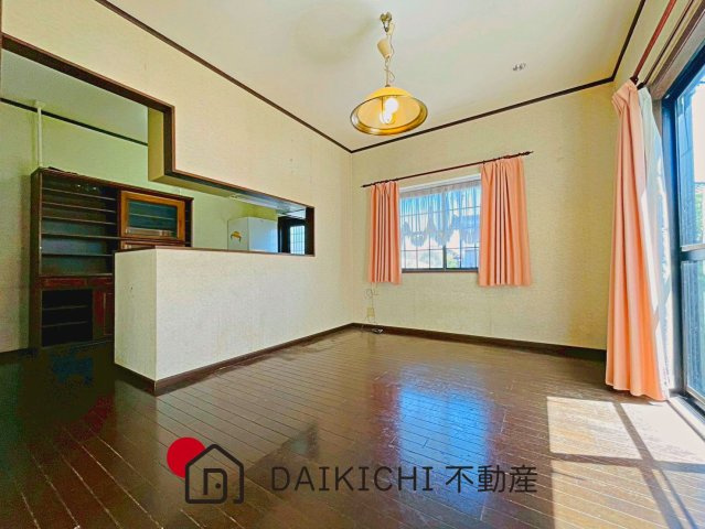 【居間・リビング】 | 鴻巣市新宿2丁目　中古戸建
