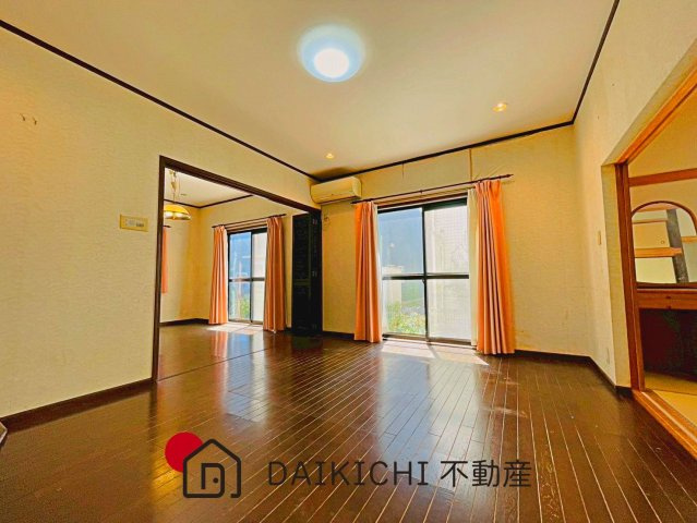 【居間・リビング】 | 鴻巣市新宿2丁目　中古戸建