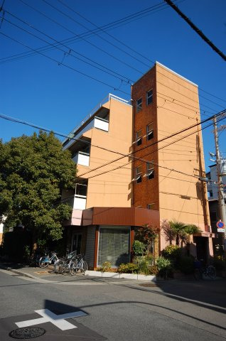 下新庄クラシックスの外観