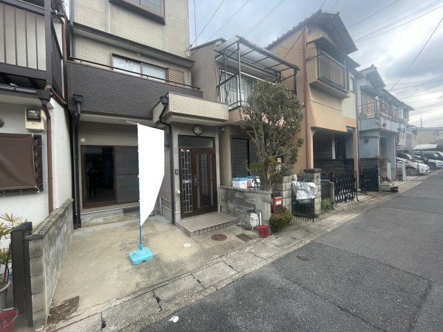 地下鉄東西線『東野』駅まで徒歩１５分☆リフォーム済みで即ご入居可☆３ＬＤＫ☆山科区西野大鳥井町の駐車場|駐車場