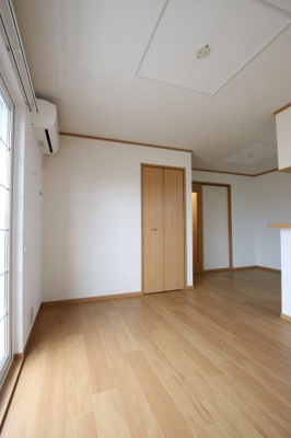 【居間・リビング】 | ロイヤルヒルズ高松