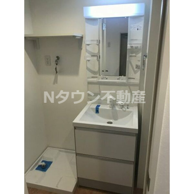 【洗面所】 | グランテラス | 独立洗面化粧台付きです