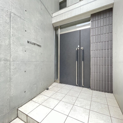 【エントランス】 | MILES TONES