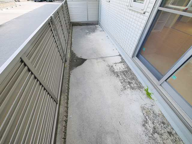 ラフィーネ四条大路のバルコニー|陽当たり良好なバルコニーです