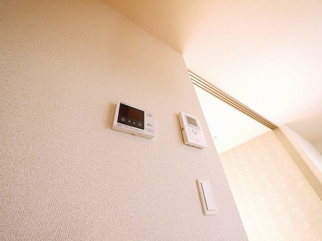 ラフィーネ四条大路の設備|モニター付きインターホンあります