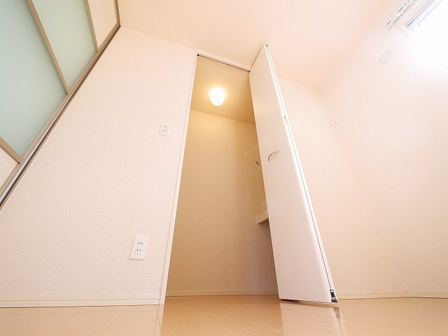 ラフィーネ四条大路の収納|大きなものも収納できそうです