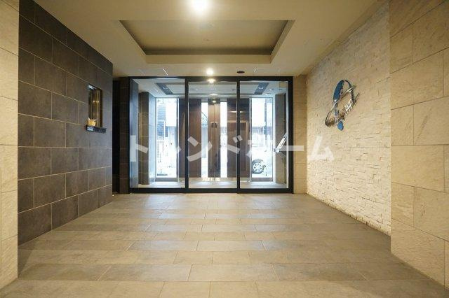 ファステート大阪ドームシティのエントランス|選べる家電プランあり！！