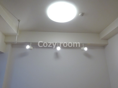 【設備】 | ドゥーエ江坂Ⅰ | お洒落な照明器具付きです