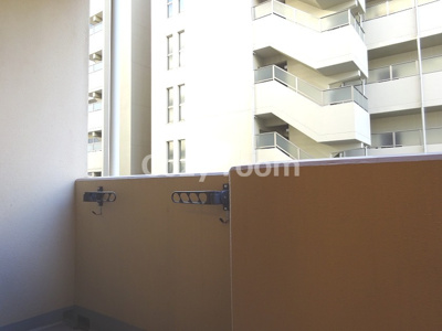 【バルコニー】 | ドゥーエ江坂Ⅰ | 陽当たり良好なバルコニーです