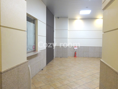 【ロビー】 | ドゥーエ江坂Ⅰ | 落ち着いたロビーです