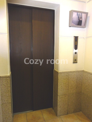 【その他共用部分】 | ドゥーエ江坂Ⅰ | １階のエレベーターホールです