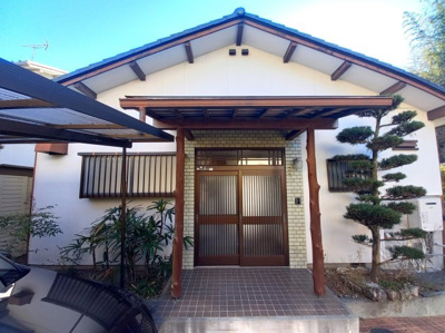 【玄関】 | 中古一戸建　高知市瀬戸西町（リノベ）