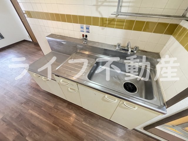 ピースハイツ長堂A棟のキッチン|キッチンです